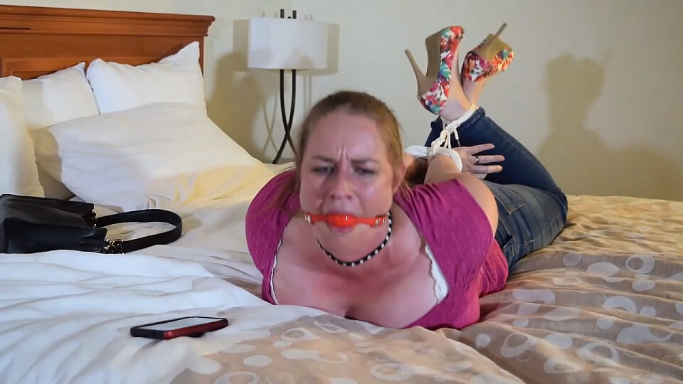 Pepper Sterling - Game Day Brat (clip1)